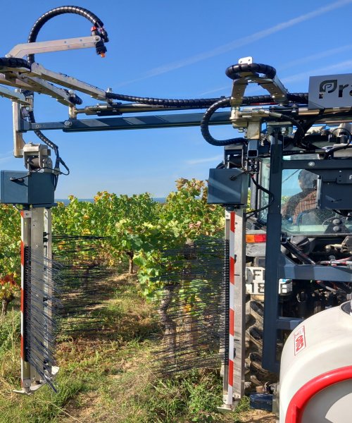 PRAYSBEE oscillating sprayer