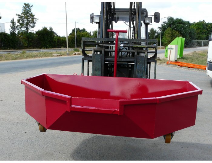 Benne basculante viti-vinicole avec bec verseur